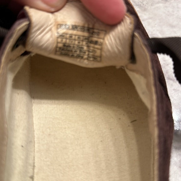 UGG Carilyn Suede Slip-Ons, Brown size 9 - Picture 8 of 8